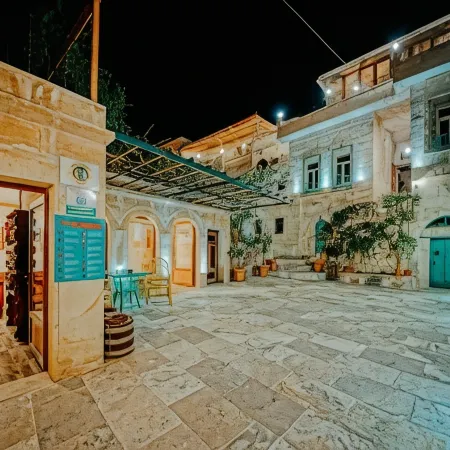 ELYSEE CAVE HOUSE