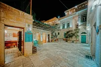 ELYSEE CAVE HOUSE