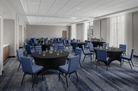 Courtyard Orem University Place Отели в г. Орем