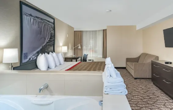 라마다 바이 윈덤 니아가라 폴스 니어 더 폴스