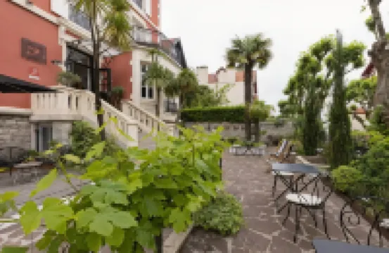 Hôtel & Espace Bien-être La Maison du Lierre Hôtels à : Biarritz