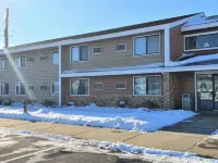 AmeriVu Inn & Suites-Avon Hotels in Avon