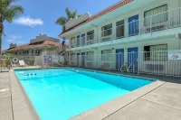 卡爾斯巴德樂高樂園附近 Motel 6