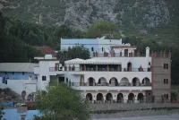 Maison d'Hôtes Akchour - Pensionaatit