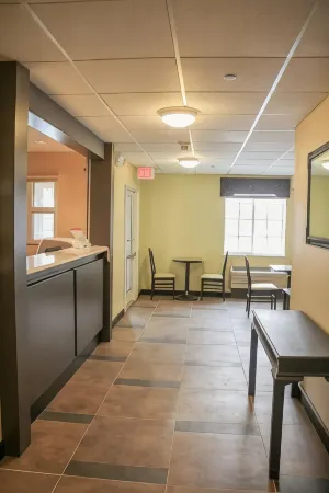 Candlewood Suites East Syracuse - Carrier Circle