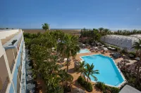 IFA Altamarena by Lopesan Hotels - Uima-altaat
