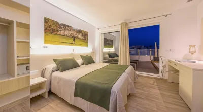 Hostal Marí Отели рядом с достопримечательностью «Caló des Moro»