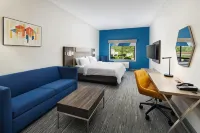 Holiday Inn Express & Suites Bridgeport - Clarksburg