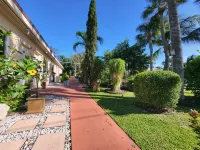 Barefoot Mailman Inn & Suites, Lantana, West Palm Beach, South Florida Hotels in Lantana