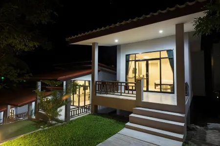 帕岸島日月星度假酒店