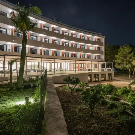 Hotel Serawa Moraira Отели рядом с достопримечательностью «Пляж Фосса-Леванте»