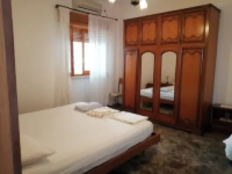 Lucia Holiday Home in Salento โรงแรมในPescoluse