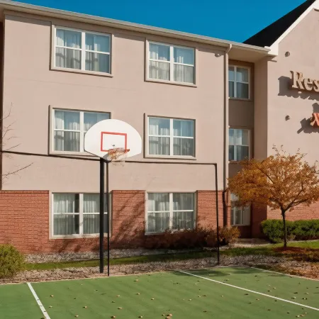 Residence Inn Lansing West Отели в г. Waverly