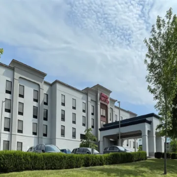 希爾頓歡朋套房酒店-路易斯維爾東