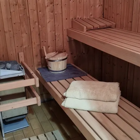 Vacation apartment with pool and sauna, both for exclusive use