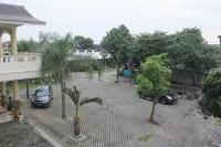 Museum Batik Hotel - Parkplatz