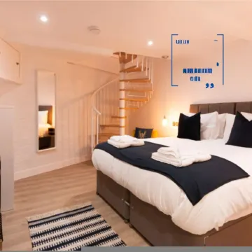 Harbourside Roof Terrace & Sea Views by Adliv