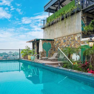 Nature Hotel - Ba Dinh Hotels near Ba Dinh