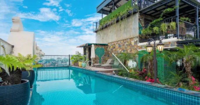 Nature Hotel - Ba Dinh Hotels near Ba Dinh