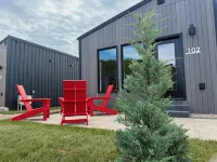 Royalty Maples Cottages and Motel