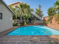 Carrington Guest House - Pool