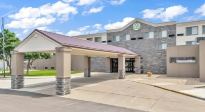 Crossroads Hotel and Huron Event Center