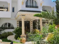 ريزيدنس روماني Hotels near جامع التوبة