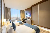 FIVE SEASONS HOTEL