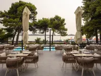 SeeSea Hotel