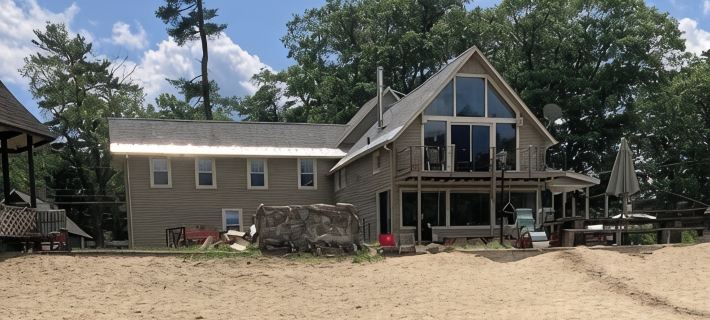 Old Timberline Inn - Lake Front Home with Private Sandy Beach Pine Lake NY Hotels in Fulton County