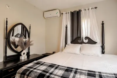 Upscale Cozy Condo on the North Coast of Jamaica Hôtels à : 