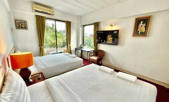 Mango Lagoon Place