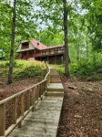 3-bedroom 2.5 bath lake house in wonderful Drasco with AC, WiFi. Enjoy your stay
