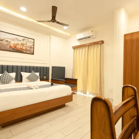 Alpine Stays By Oran Hotels