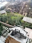 Yuntaishan Puju Lakeside Homestay - Bergblick