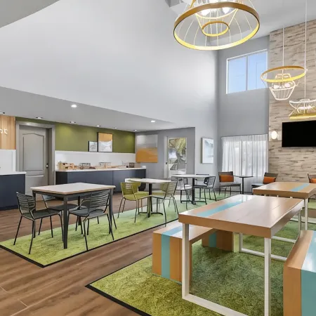 Spark by Hilton Redlands