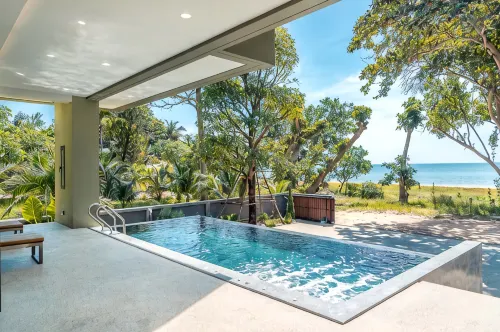 Merbrisa Rayong poolvilla-Ao khai beachfront
