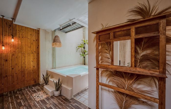 Monggo Nginep @Kotagede 5 Rooms with Tropical Pool