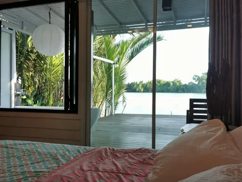 House of Moon Phase - balcony