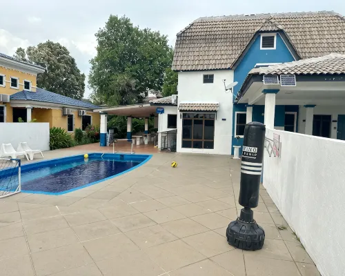 Lot 1086 - A'famosa Pool Projector KTV Moments Villa Hotels in Pegoh