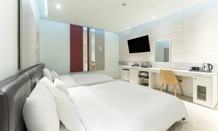 Gimpo Pentastar Hotel