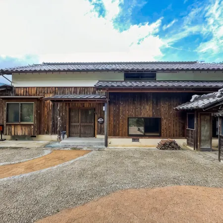 Takeda Base Inn