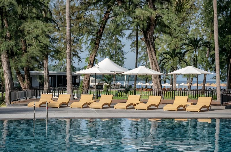 Amora Beach Resort Phuket photo 2