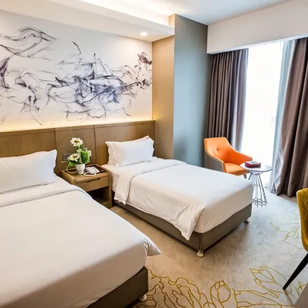 Grand Flora Hotel
