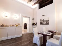 Foro Carolino S&B Hotels near Materdei