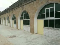 Ganquan Lianjie Cave Homestay