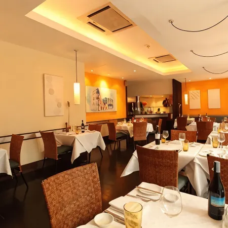 City Lodge Bangkok Отели рядом с достопримечательностью «Станция BTS Нана»