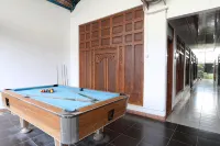 Gatra Hotel Syariah near Alun Alun Kudus Mitra RedDoorz - Wifi