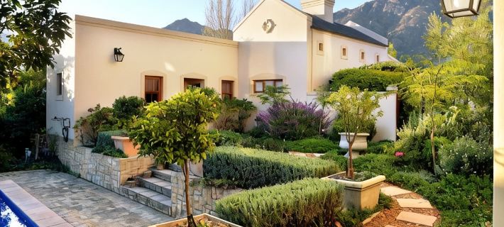 Petit Plaisir Cottage Hotels in Franschhoek