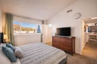 Desert House in Joshua Tree/Yucca Valley with Pool & Hot Tub - Homestays